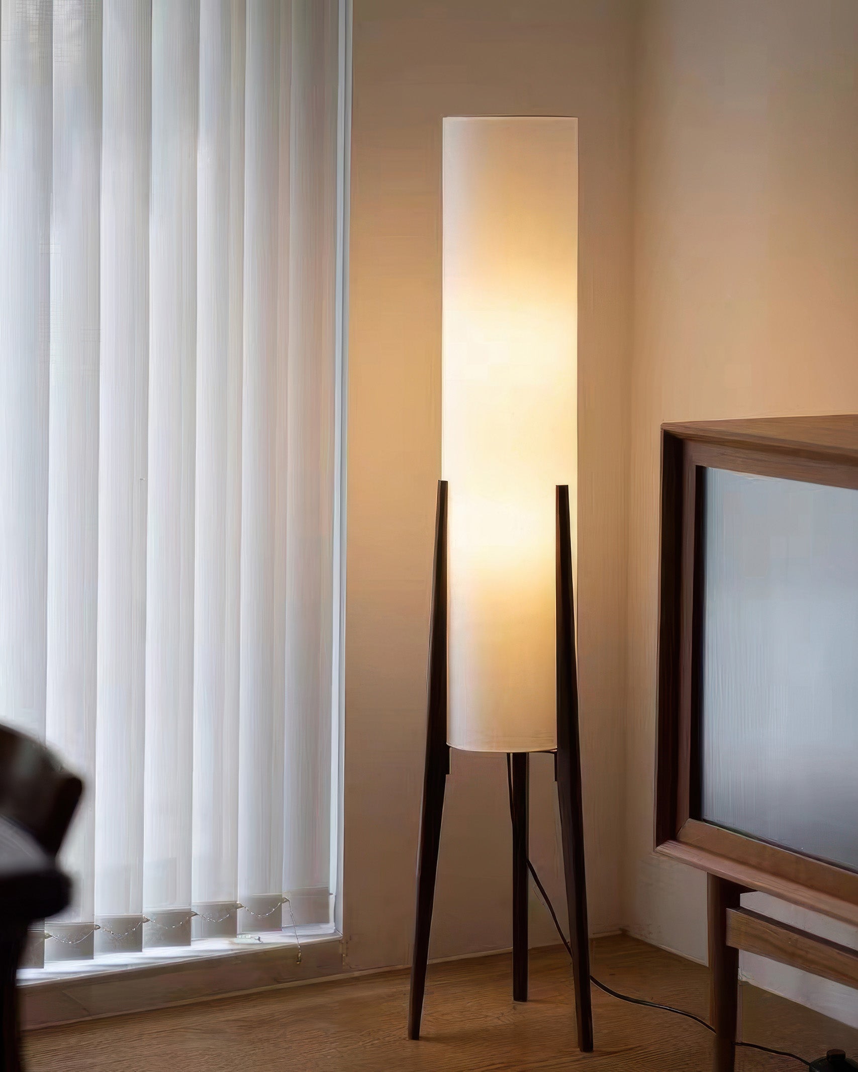 Floor Lamp in Solid Walnut Wood Art Lamp