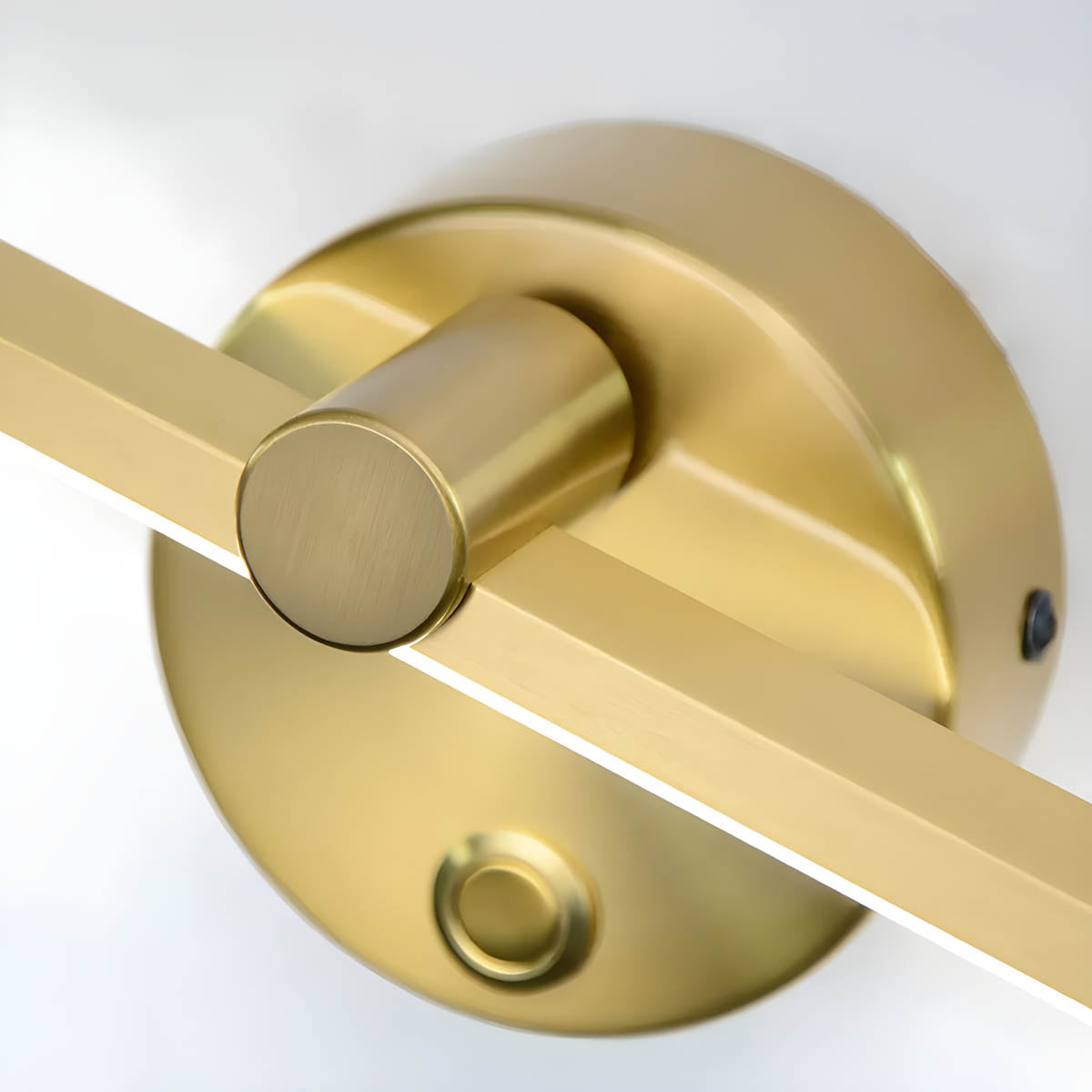 Tisty Wall Light