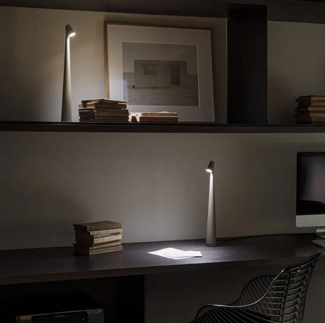 LuminaVista Portable table lamp