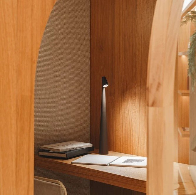 LuminaVista Portable table lamp